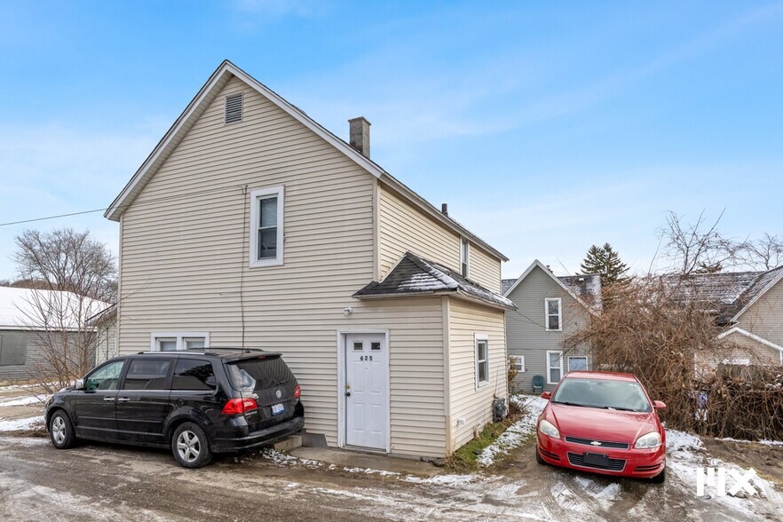 More Photos Of , Grand Rapids Multifamily For Sale
