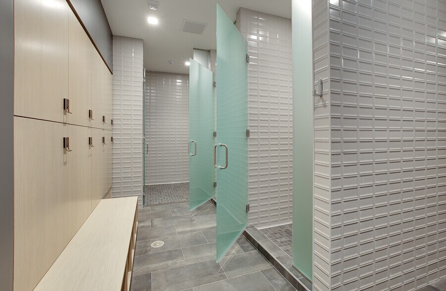 More Photos Of 505 N Brand Blvd, Glendale Office For Lease