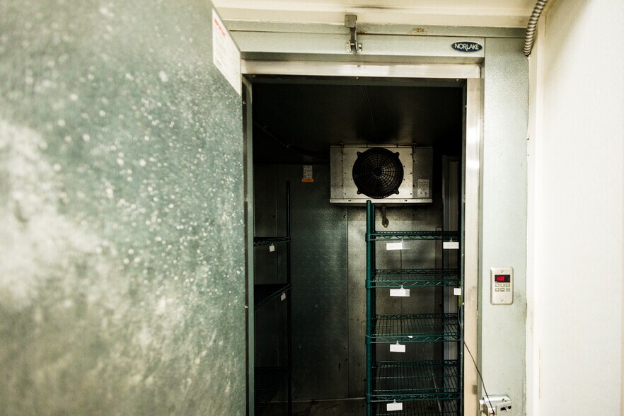 More Photos Of 417 N Saint John St, Bethany Restaurant For Sale