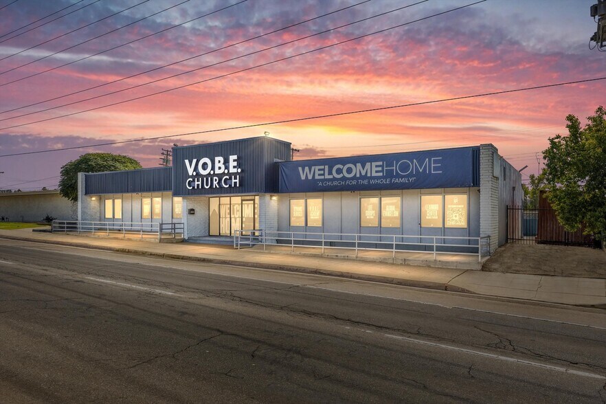 More Photos Of 1307 Columbus St, Bakersfield Specialty For Sale