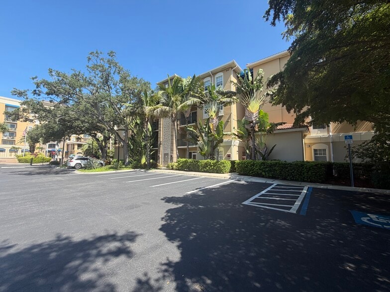 More Photos Of 1268 11th St, Sarasota Office For Sale