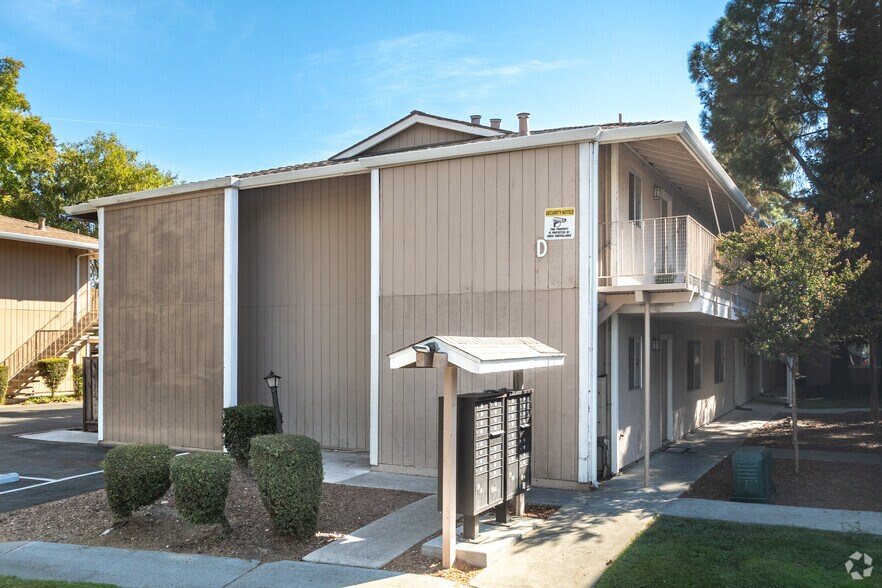 More Photos Of 2451 Olivera Rd, Concord Apartments For Sale