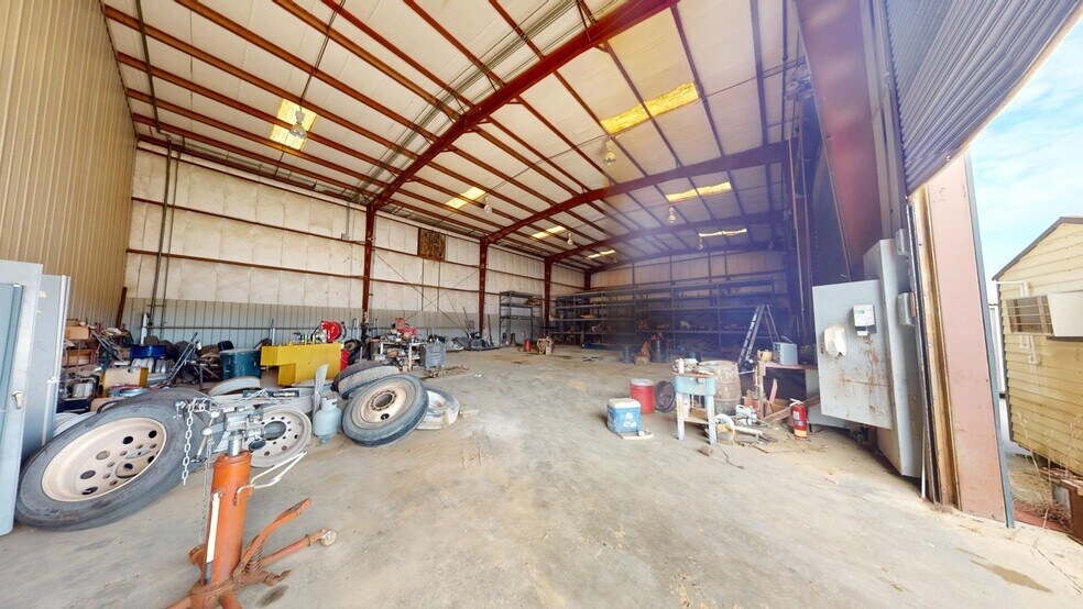 More Photos Of 11708 GA Highway 24 W, Sandersville Warehouse For Sale