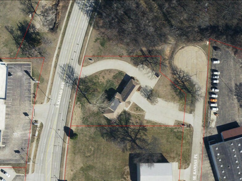 Primary Photo Of 2855 SE Kansas Pl, Topeka Veterinarian Kennel For Lease