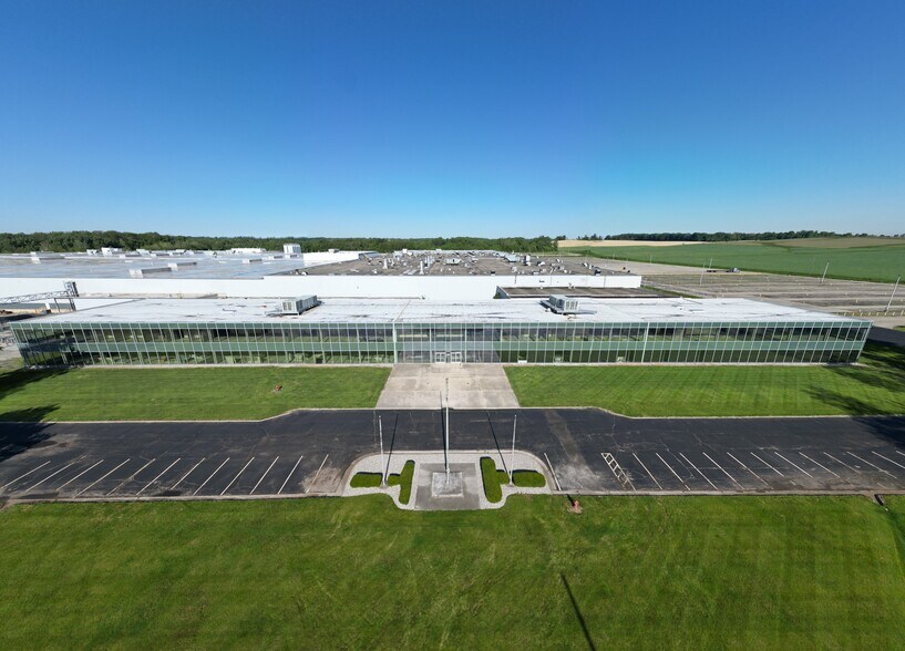 More Photos Of 4747 N Western Ave, Connersville Manufacturing For Lease