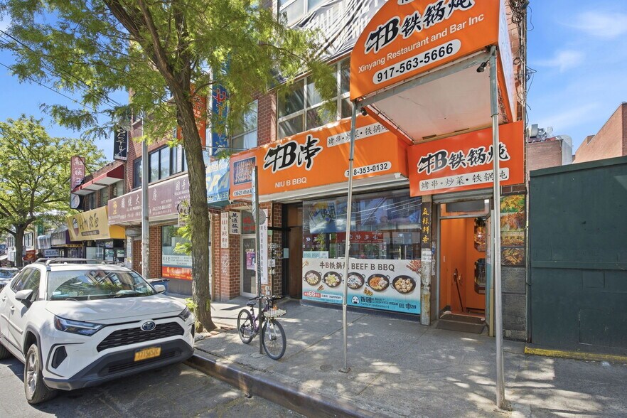 More Photos Of 136-21 41st Ave, Flushing Storefront Retail Office For Sale