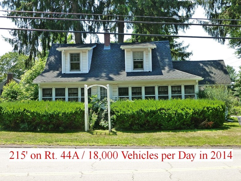 More Photos Of 2191 Boston Tpke, Coventry Storefront Retail Residential For Sale