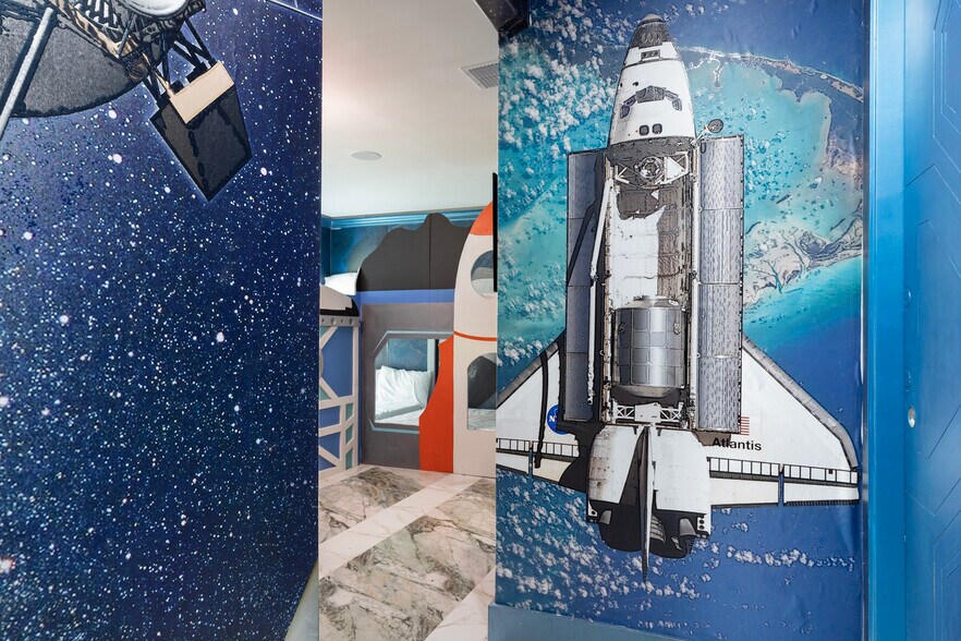 More Photos Of 1015 Fantasy Dr, Davenport Specialty For Sale