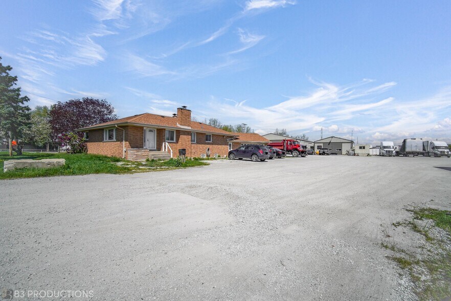 More Photos Of 1787 E Joe Orr Rd, Lynwood Warehouse For Sale