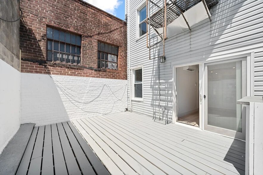 More Photos Of 76 Java St, Brooklyn Apartments For Sale