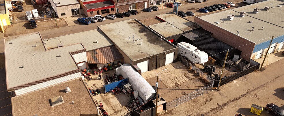 More Photos Of 242 12B St N, Lethbridge Warehouse For Sale