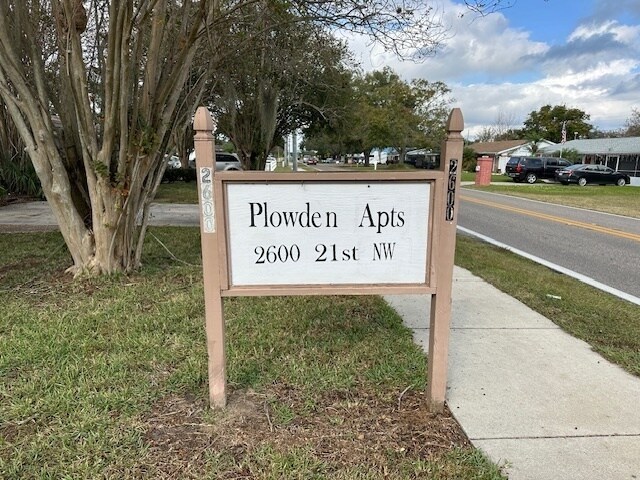 More Photos Of 2600 21st St NW, Winter Haven Apartments For Sale