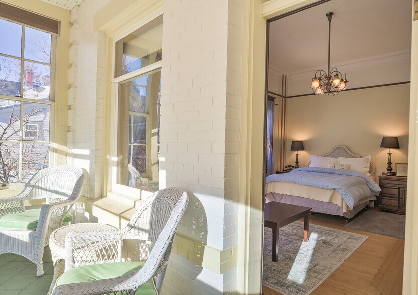 More Photos Of 310 E 2nd St, Trinidad Hospitality For Sale