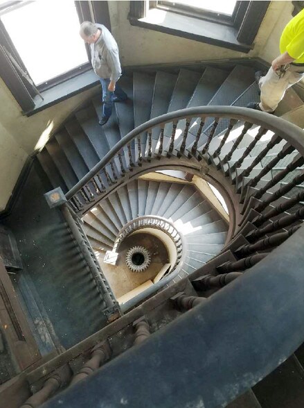 More Photos Of 55 W Philadelphia St, York Restaurant For Lease