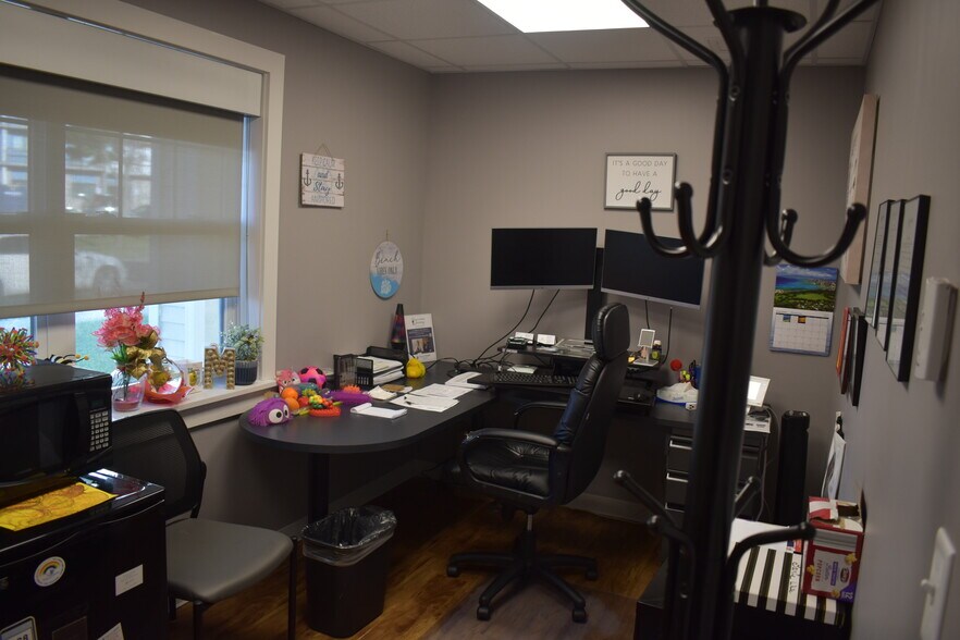More Photos Of 111 Maple St, Buffalo Rehabilitation Center For Sale