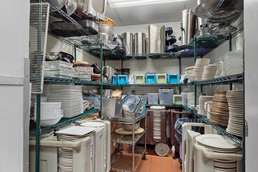 More Photos Of 4550 Golf Club Ln, Spring Hill Golf Course Driving Range For Sale