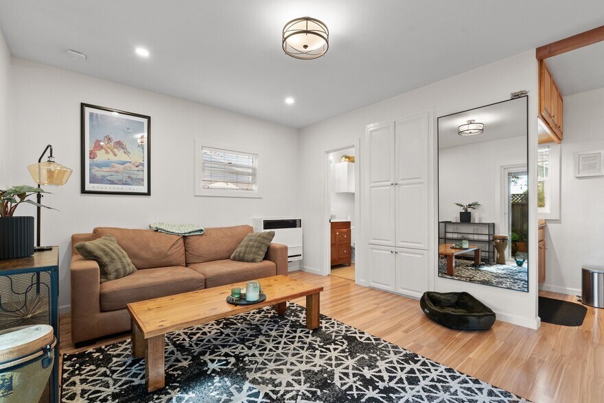 More Photos Of 420 Capitola Road Ext, Santa Cruz Apartments For Sale