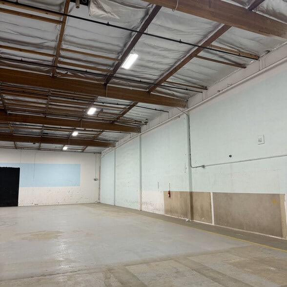 More Photos Of 8621 Hayden Pl, Culver City Light Manufacturing For Sale