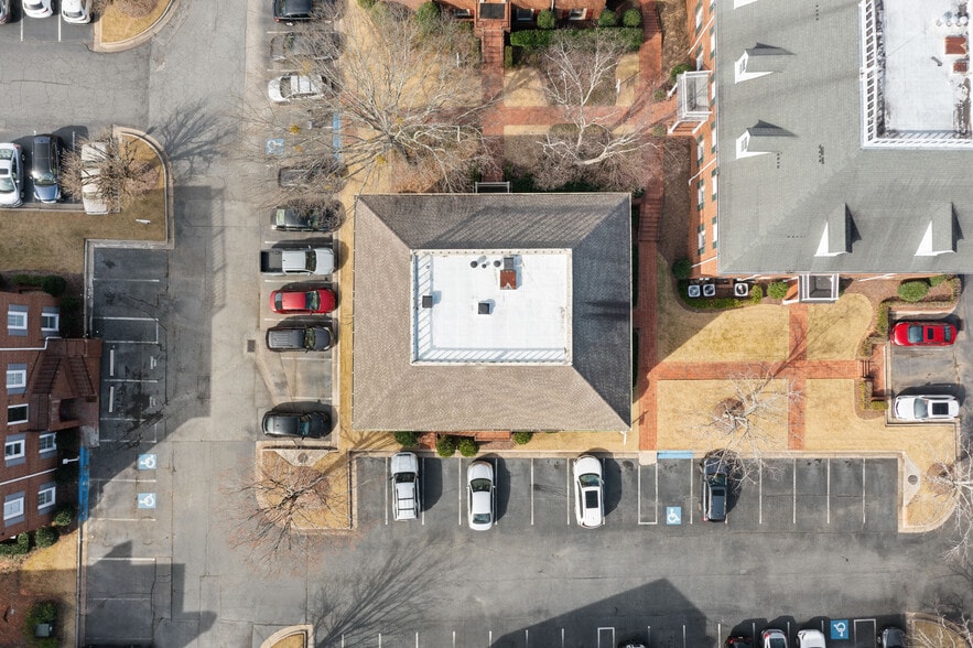 More Photos Of 750 Bld 14 NE Hammond Dr, Atlanta Office For Lease