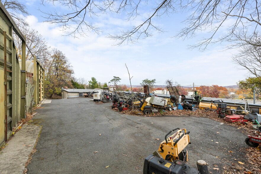 More Photos Of 1190 Pompton Ave, Cedar Grove General Retail For Sale