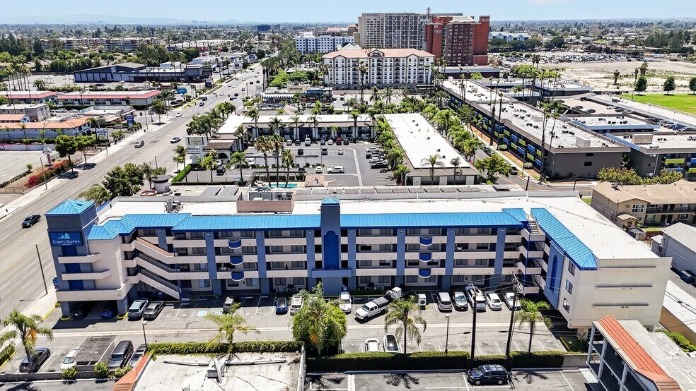 More Photos Of 2141 S Harbor Blvd, Anaheim Hotel For Sale