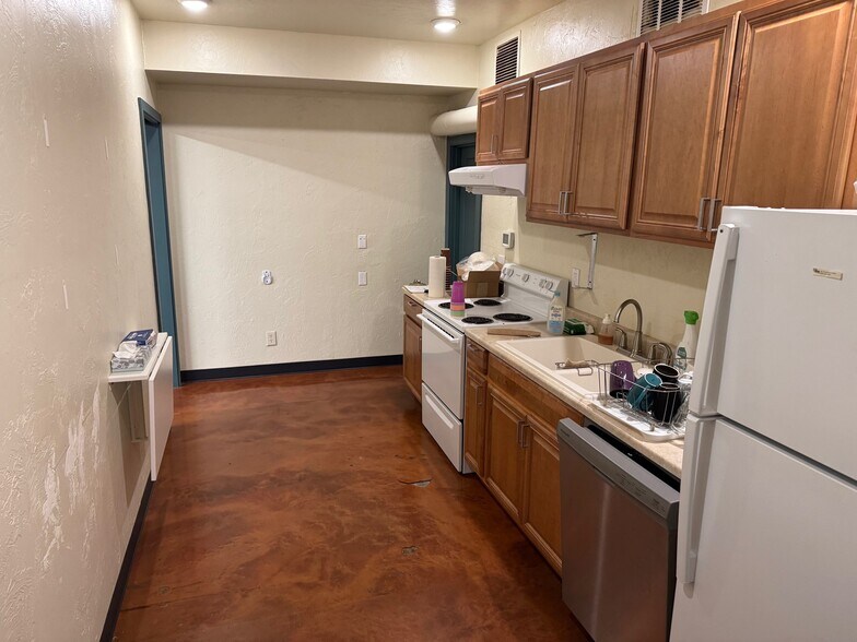 More Photos Of 2643-2655 Willamette St, Eugene Storefront Retail Office For Lease