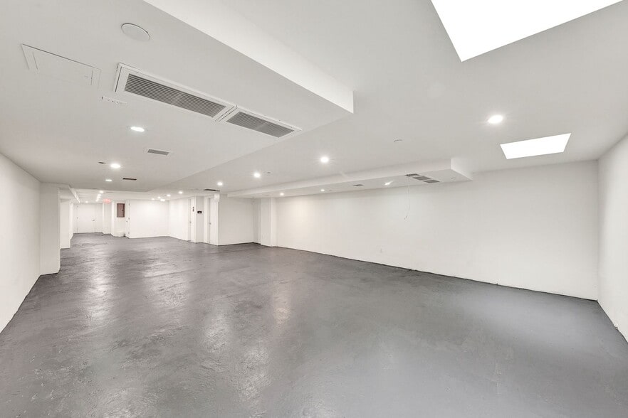 More Photos Of 243 E 7th St, New York Apartments For Lease