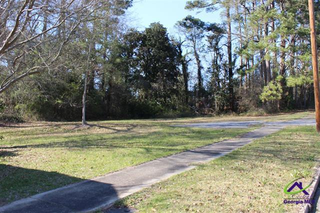 More Photos Of 309 Engram St, Montezuma Storefront Retail Office For Sale