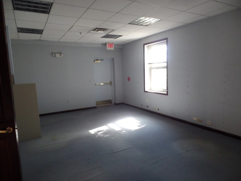 More Photos Of 365 Broad St, Red Bank Medical For Sale