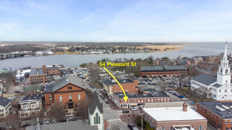 More Photos Of 54 Pleasant St, Newburyport Storefront Retail Office For Lease