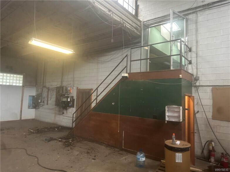 More Photos Of 1791 Fillmore Ave, Buffalo Distribution For Lease