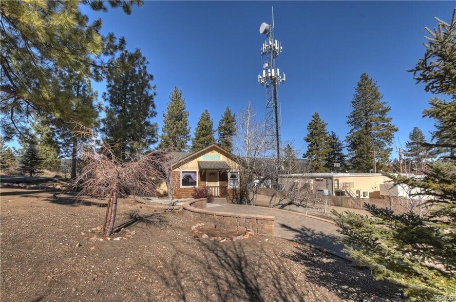 More Photos Of 547 Cottage Ln, Big Bear Lake Office For Sale