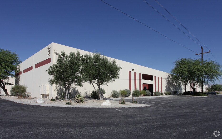 More Photos Of 19020 N Indian Canyon Dr, North Palm Springs Unknown For Lease