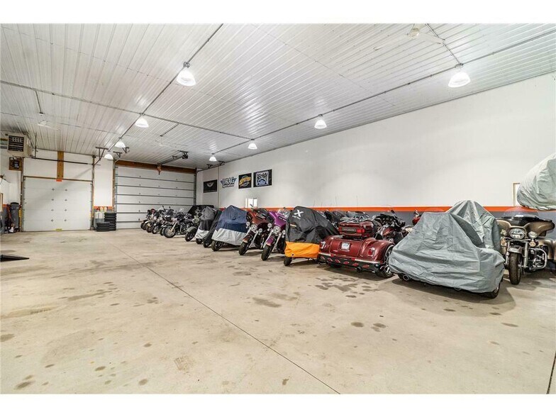 More Photos Of 29410 West St, Chisago City Warehouse For Sale