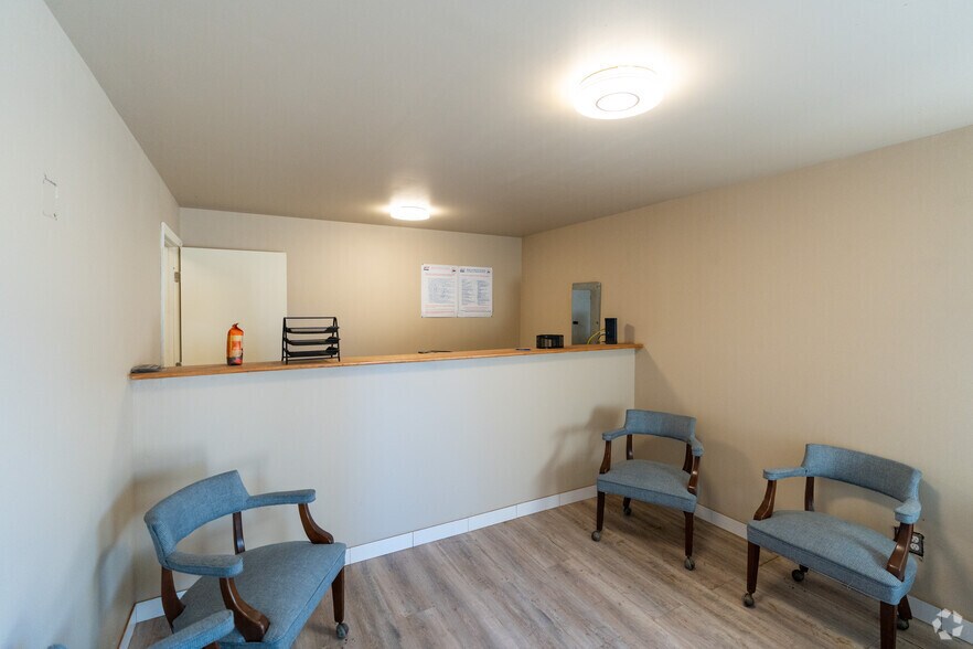 More Photos Of 1613 Ronald Dr, Raleigh Auto Dealership For Sale