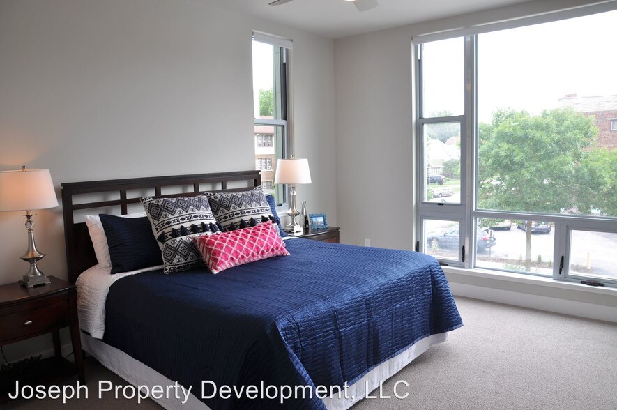 More Photos Of 4175 N Oakland Ave, Shorewood Multifamily For Sale