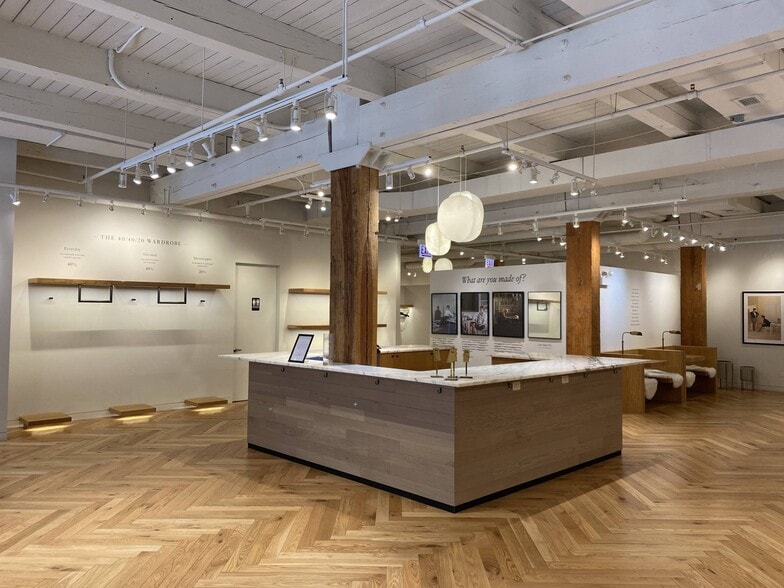 More Photos Of 230 W Huron St, Chicago Loft Creative Space For Lease