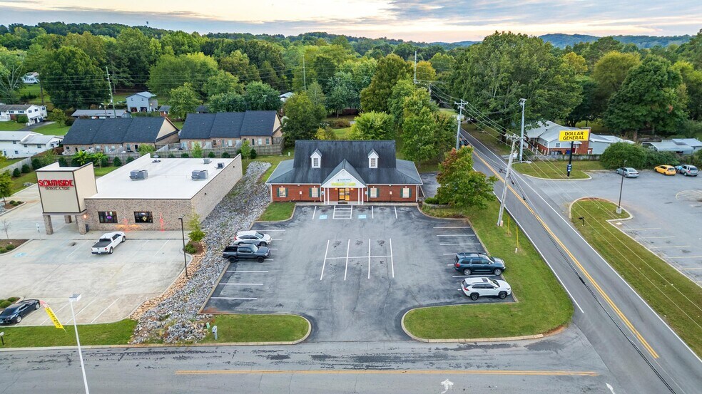 More Photos Of 1420 Fritz St SE, Cleveland Medical For Lease