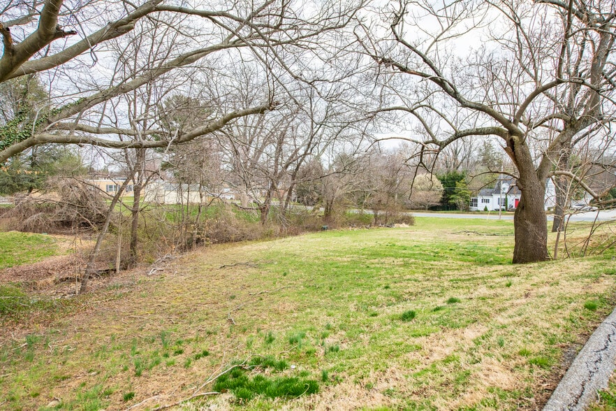 More Photos Of 715 S Shamrock Rd, Bel Air Office Residential For Sale