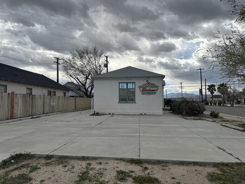 More Photos Of 2320 Belshaw St, Mojave Restaurant For Sale