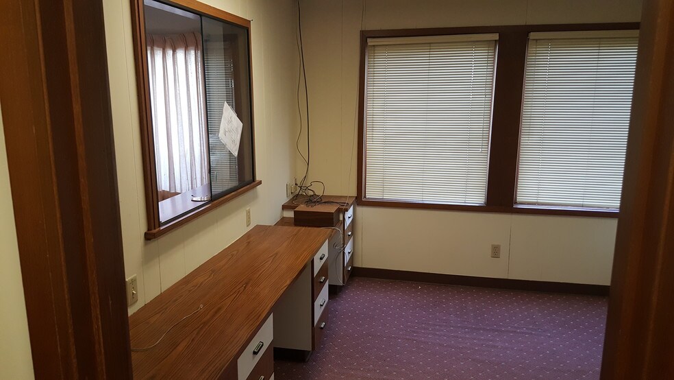 More Photos Of 190 Greenbrook Rd, North Plainfield Medical For Sale