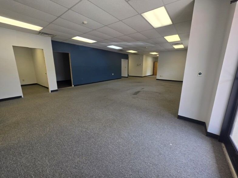 More Photos Of 1030 Elizabeth St, Nicholasville Self Storage For Lease