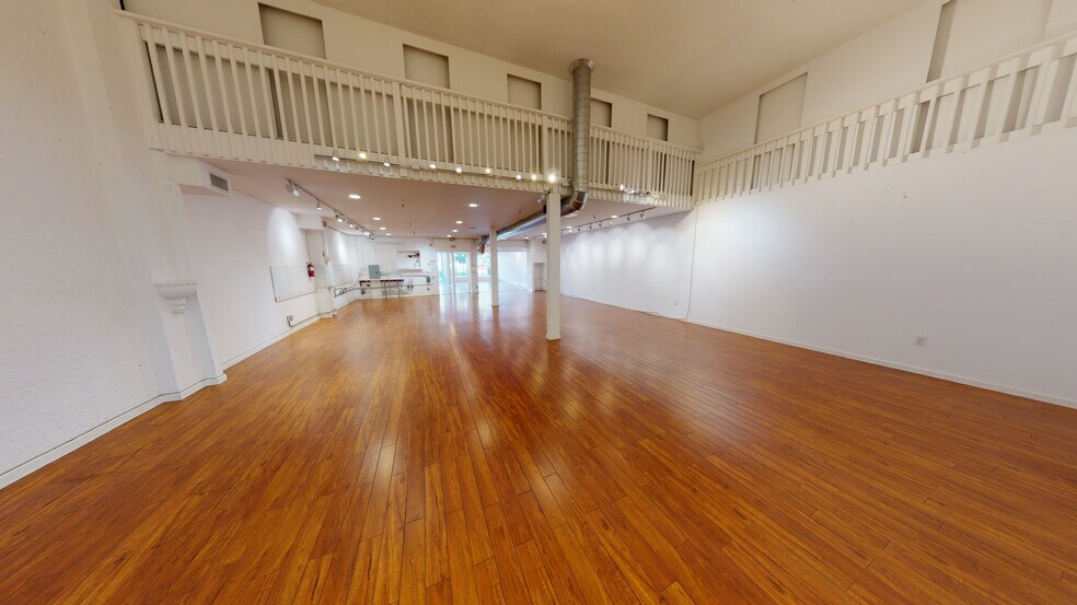 More Photos Of 425-429 California Ave, Palo Alto Storefront For Lease