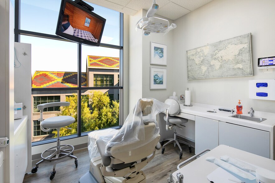 More Photos Of 27555 Ynez Rd, Temecula Medical For Lease