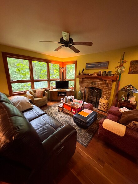 More Photos Of 401 Gilkey Ridge Rd, Shade Winery Vineyard For Sale