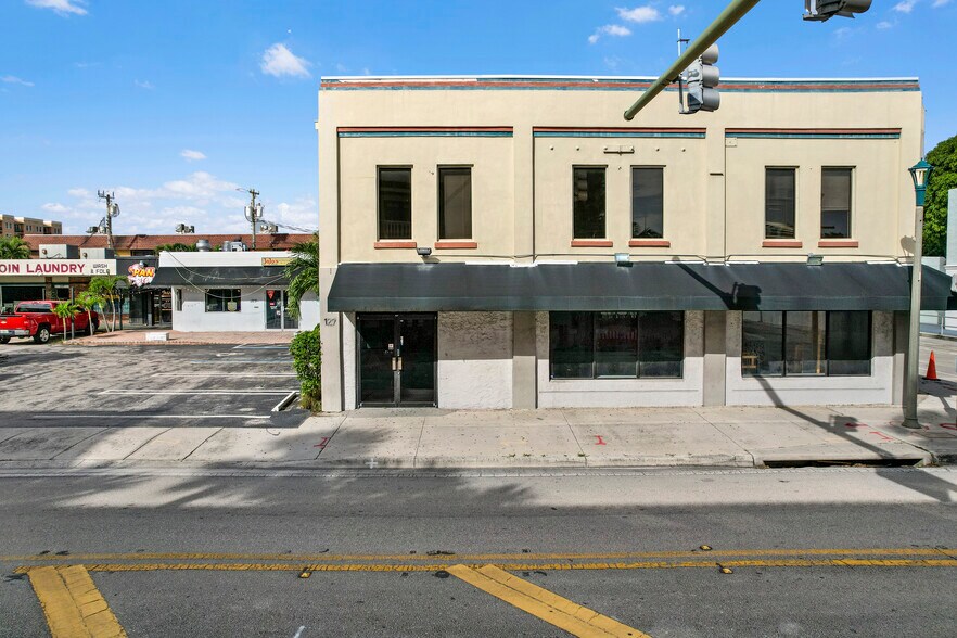 More Photos Of 129 N Federal Hwy, Lake Worth Storefront Retail Office For Sale
