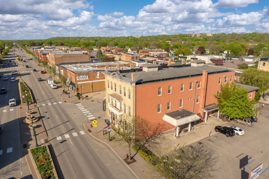 More Photos Of 122 S Minnesota Ave, Saint Peter Apartments For Sale