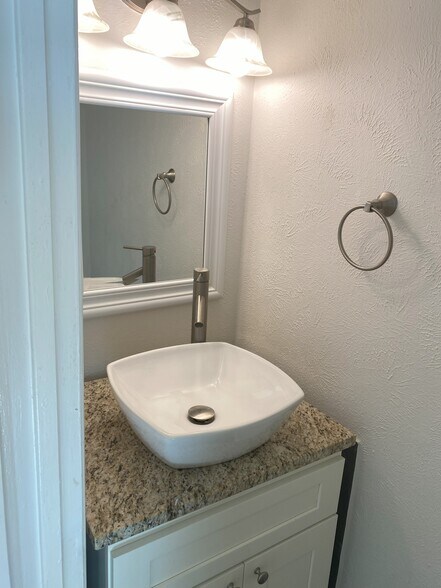 More Photos Of 4004 Gilbert Ave, Dallas Apartments For Sale