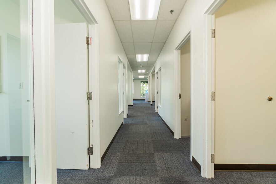 More Photos Of 1638 Foster's Way, Delta Warehouse For Lease