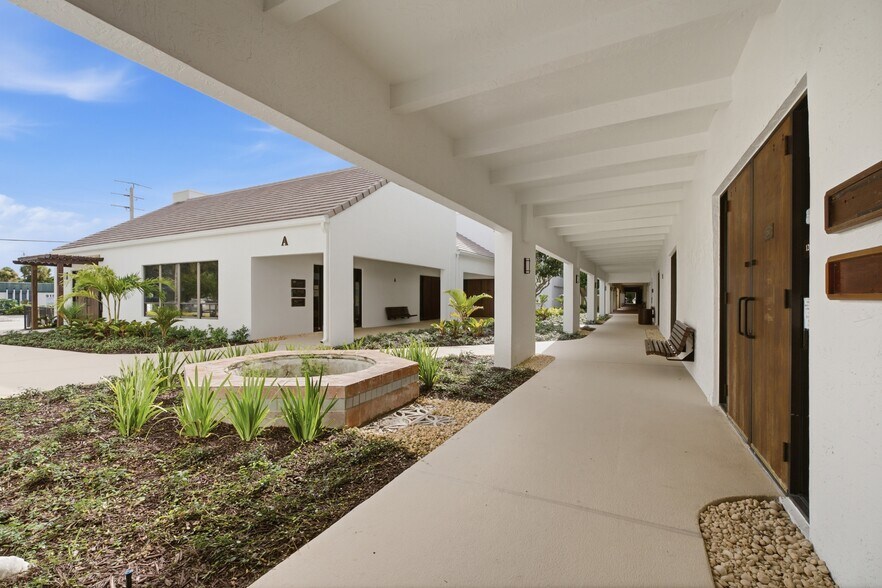 More Photos Of 900 SE Ocean Blvd, Stuart Medical For Sale